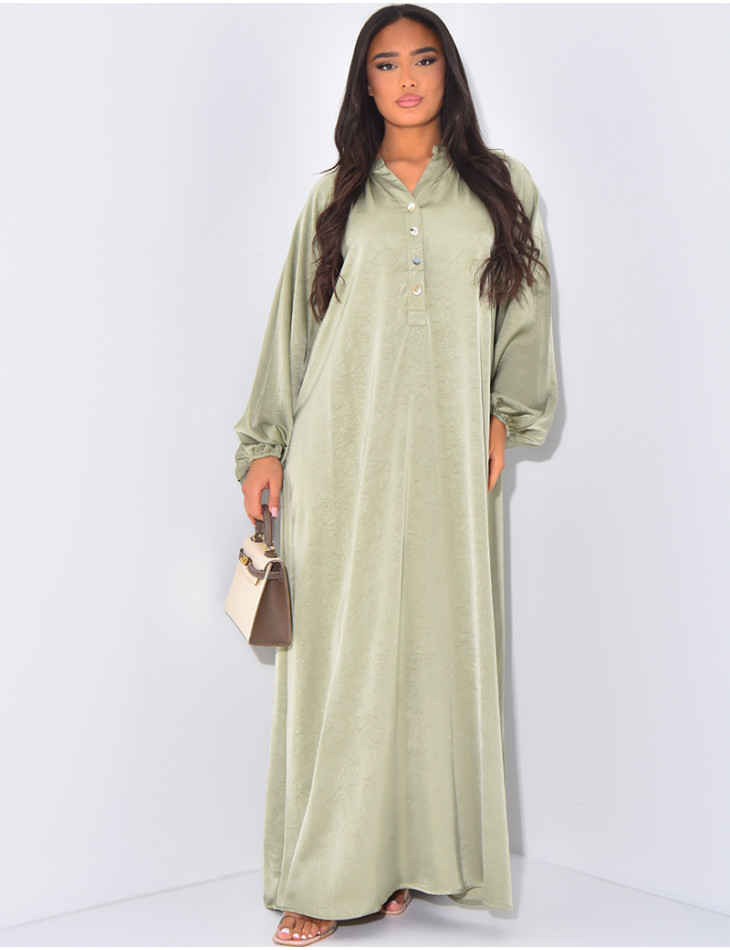 Long, loose-fitting satin dress