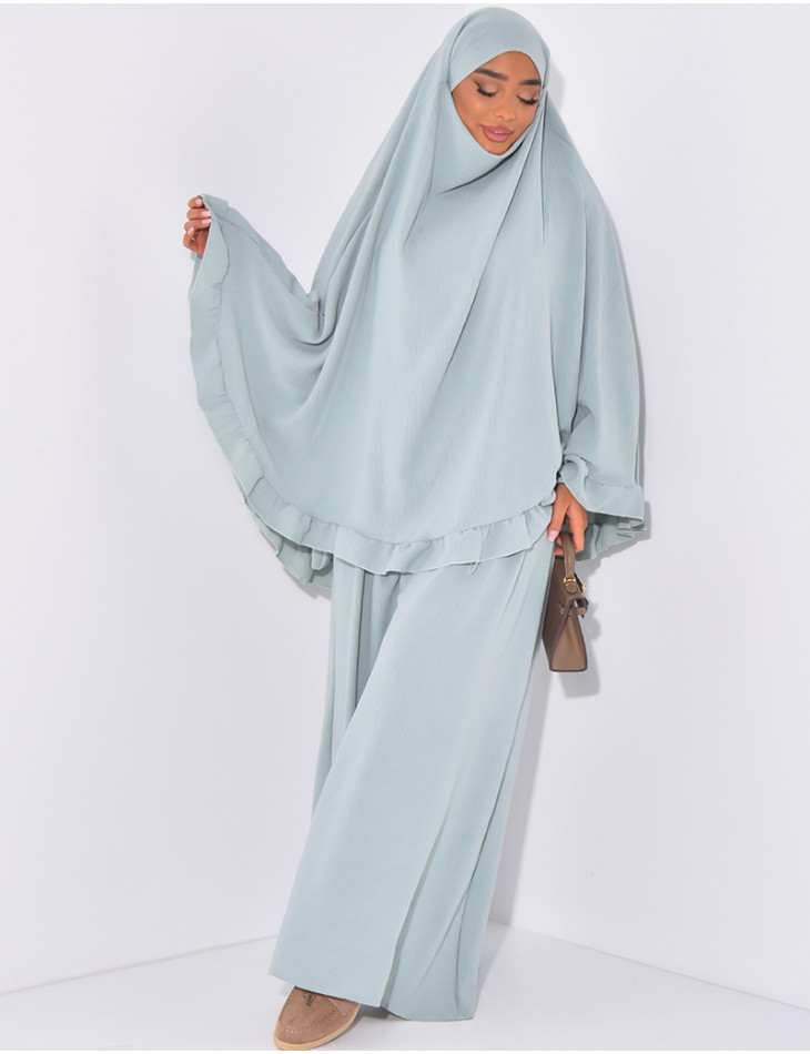 Kleid und Khimar mit Volants