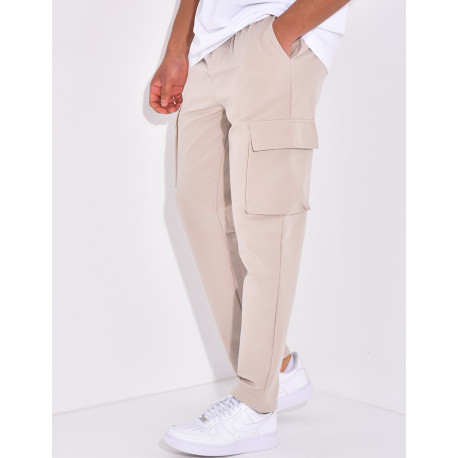 Cargo trousers with pockets